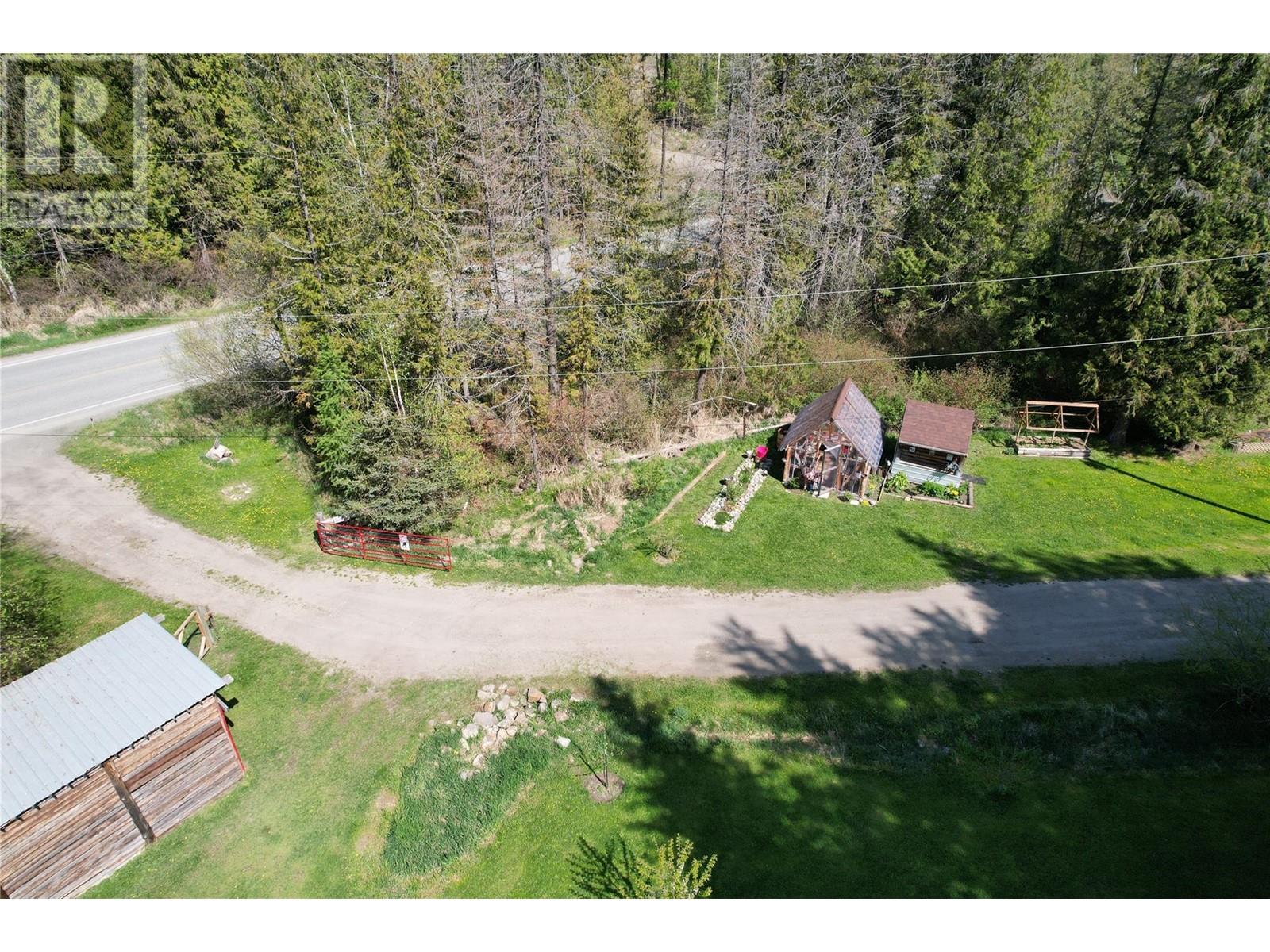 1860 Highway 6, Lumby, British Columbia  V0E 2G1 - Photo 60 - 10346430