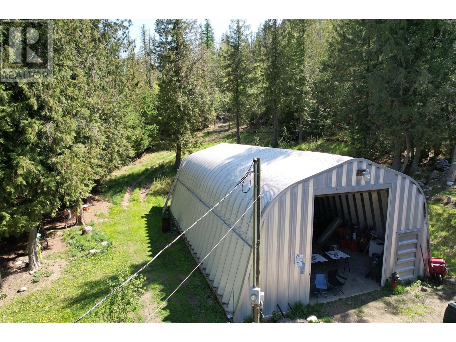 1860 Highway 6, Lumby, British Columbia  V0E 2G1 - Photo 70 - 10346430