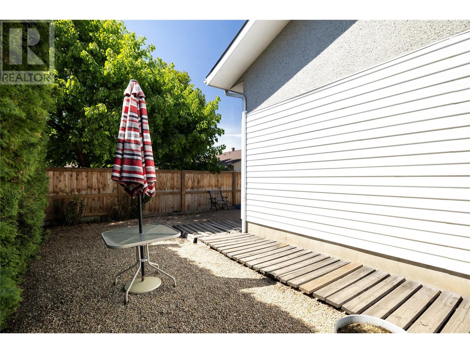 4306 21 Street, Vernon, British Columbia  V1T 4G7 - Photo 8 - 10347074