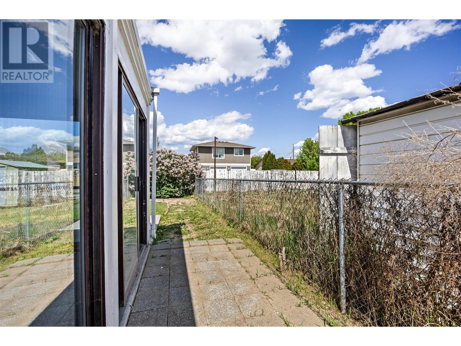 882 Selkirk Avenue, Kamloops, British Columbia  V2B 1T9 - Photo 30 - 10347062