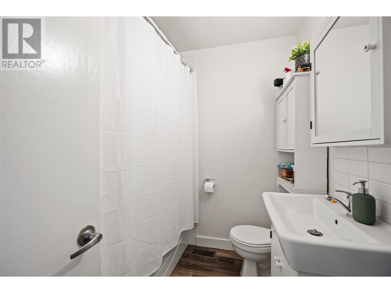 882 Selkirk Avenue, Kamloops, British Columbia  V2B 1T9 - Photo 48 - 10347062