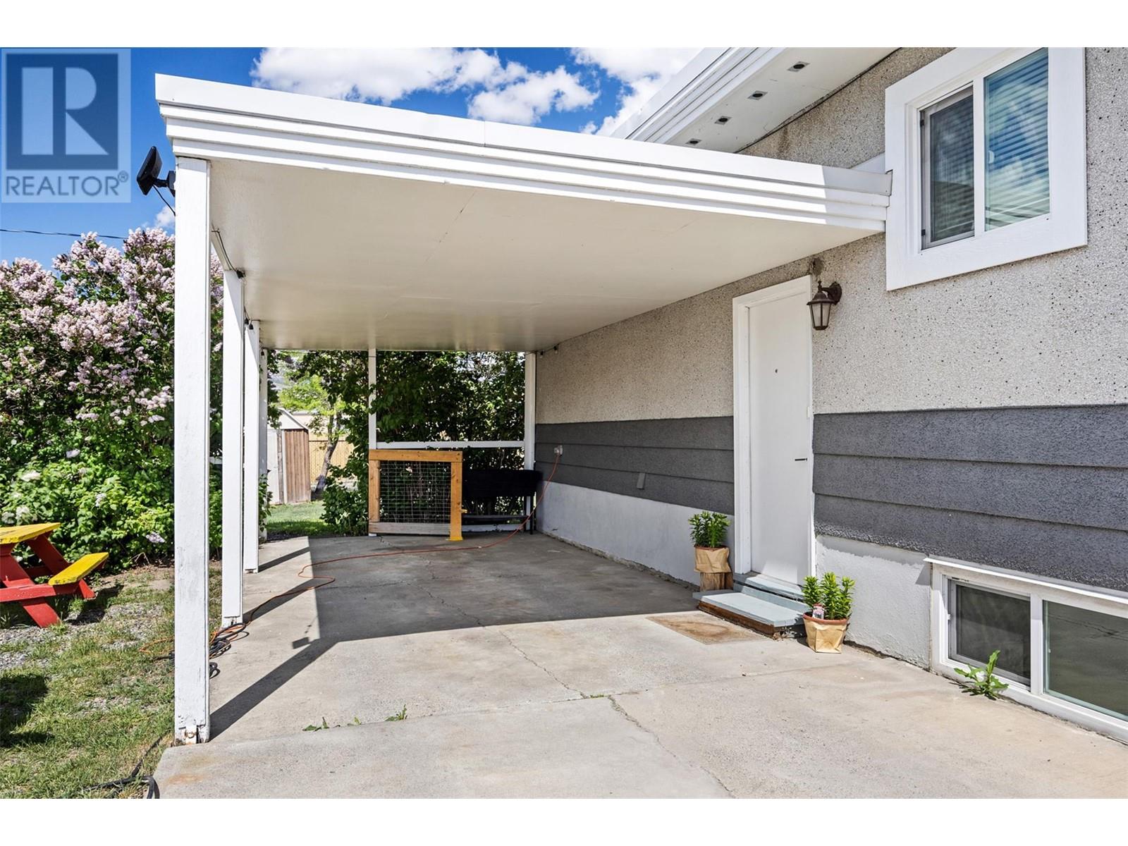 882 Selkirk Avenue, Kamloops, British Columbia  V2B 1T9 - Photo 61 - 10347062