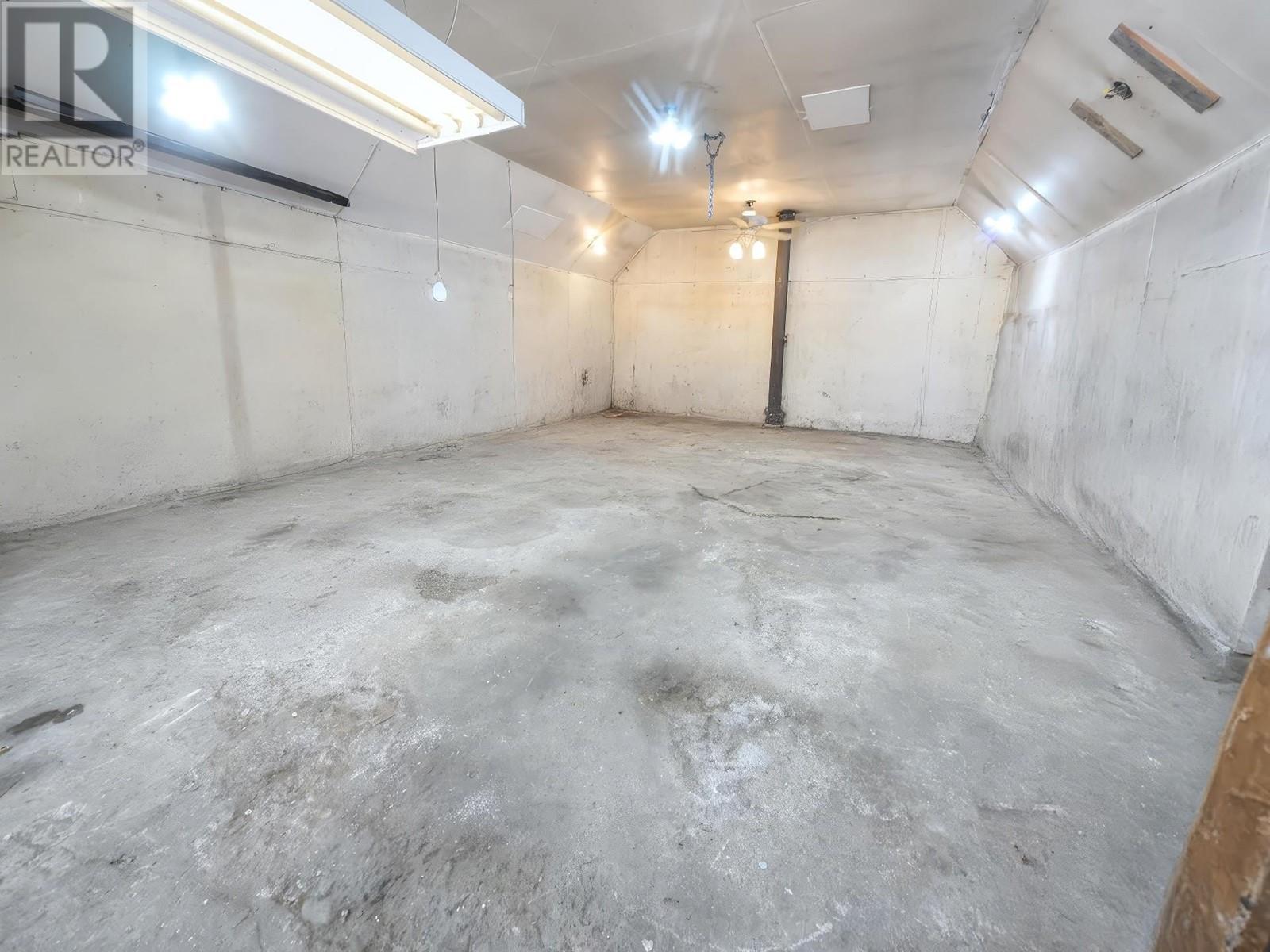 5603 Kitchener Road, Kitchener, British Columbia  V0B 1G0 - Photo 11 - 10347019