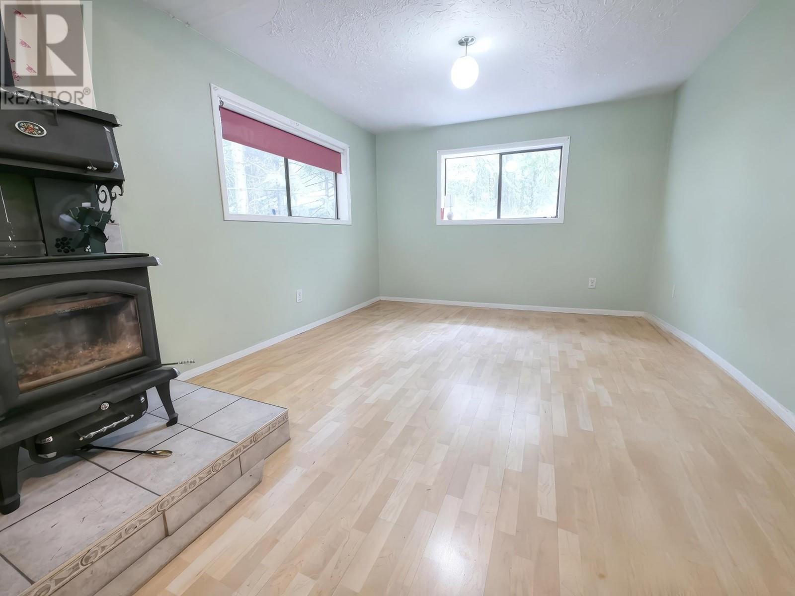 5603 Kitchener Road, Kitchener, British Columbia  V0B 1G0 - Photo 5 - 10347019