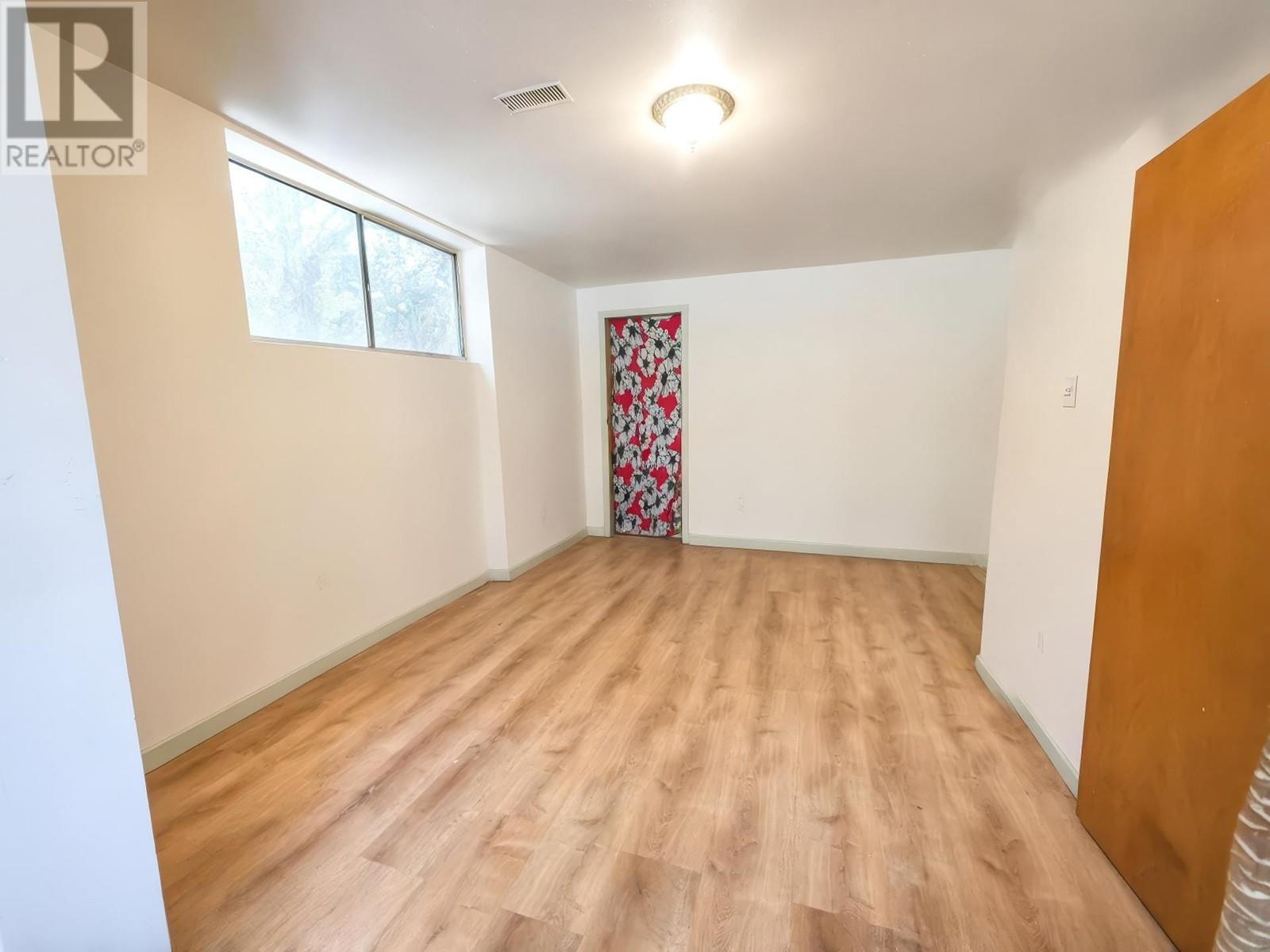 5603 Kitchener Road, Kitchener, British Columbia  V0B 1G0 - Photo 9 - 10347019