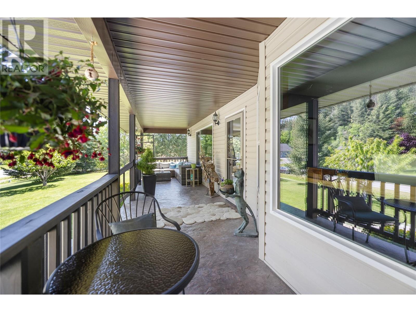1333 8th Avenue N, Creston, British Columbia  V0B 1G6 - Photo 6 - 10346946