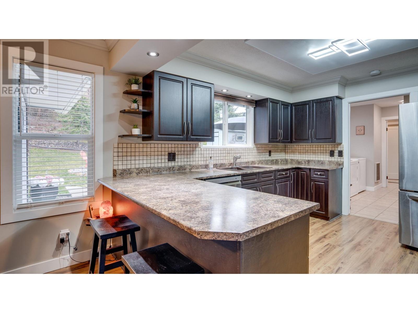 1850 Lakeshore Road, Salmon Arm, British Columbia  V1E 3X7 - Photo 14 - 10346928