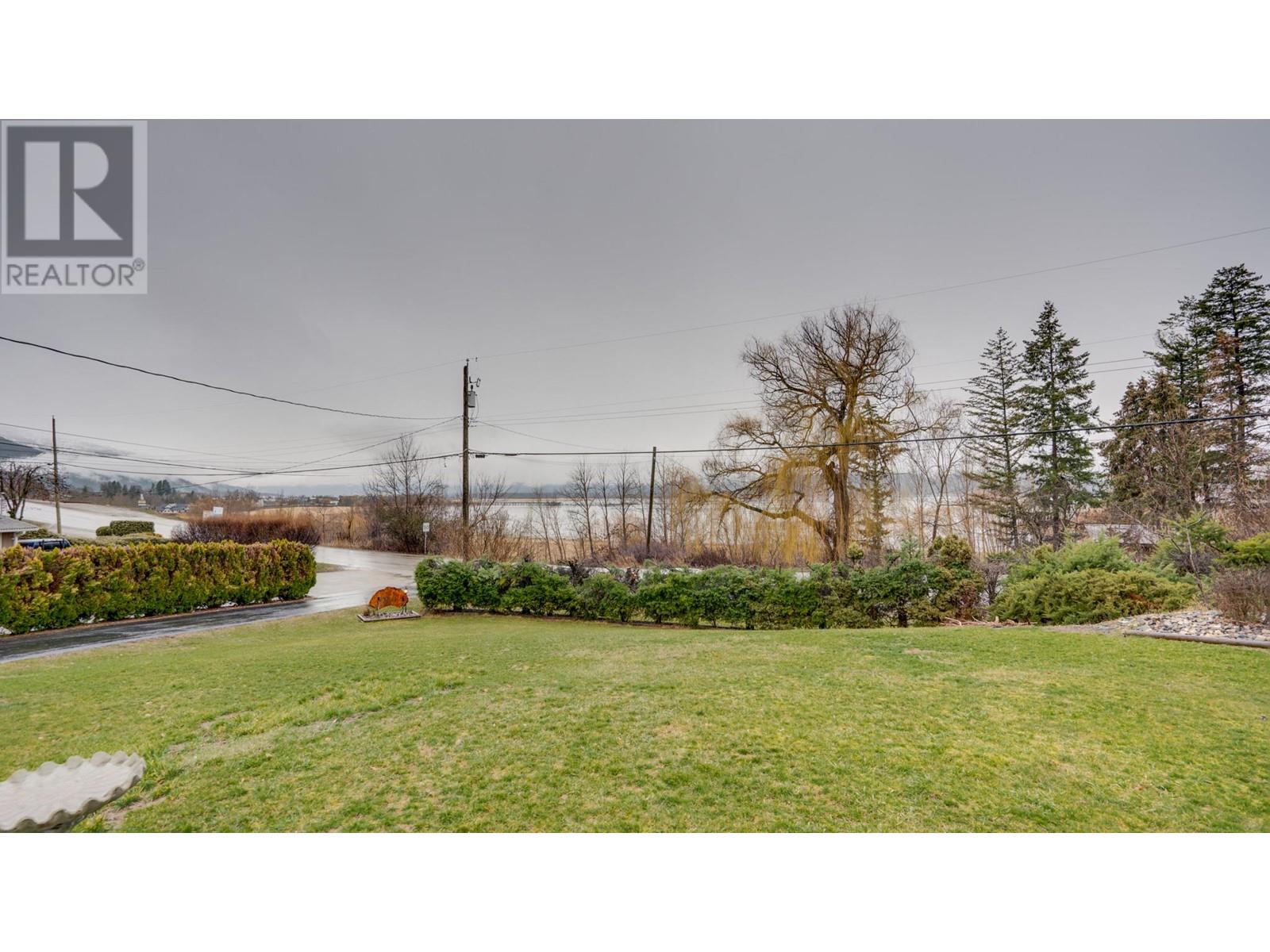 1850 Lakeshore Road, Salmon Arm, British Columbia  V1E 3X7 - Photo 38 - 10346928