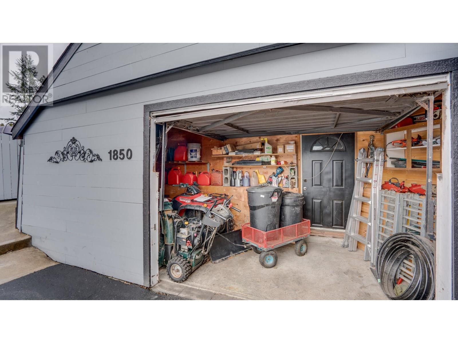 1850 Lakeshore Road, Salmon Arm, British Columbia  V1E 3X7 - Photo 39 - 10346928