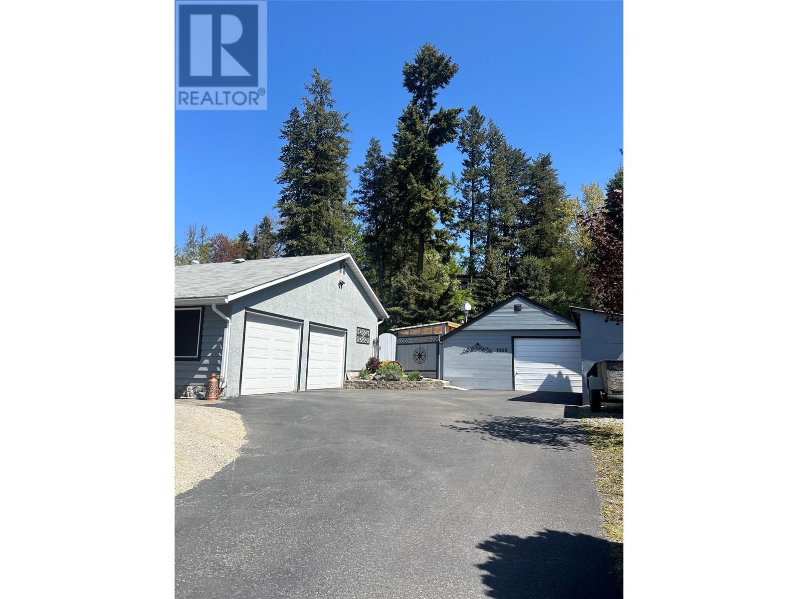 1850 Lakeshore Road, Salmon Arm, British Columbia  V1E 3X7 - Photo 8 - 10346928