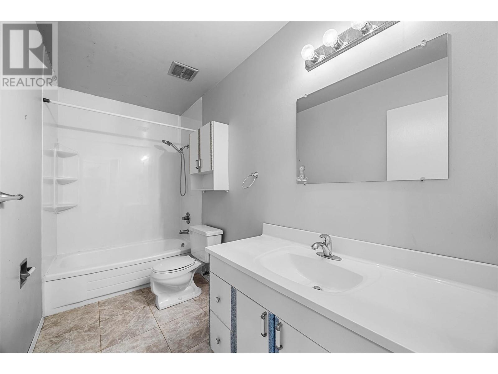 352 Waddington Drive, Kamloops, British Columbia  V2E 1M5 - Photo 9 - 10346913