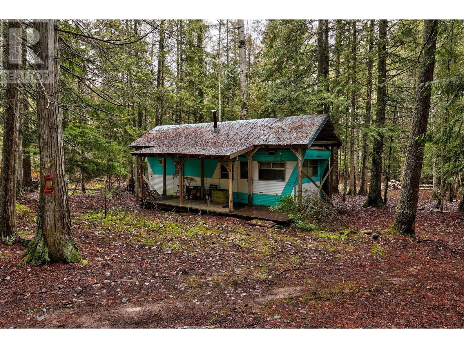 6057 Line 17 Road, Magna Bay, British Columbia  V0E 1M7 - Photo 18 - 10347076