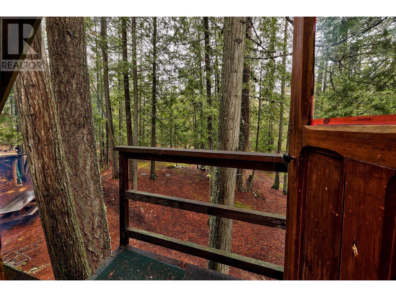 6057 Line 17 Road, Magna Bay, British Columbia  V0E 1M7 - Photo 31 - 10347076