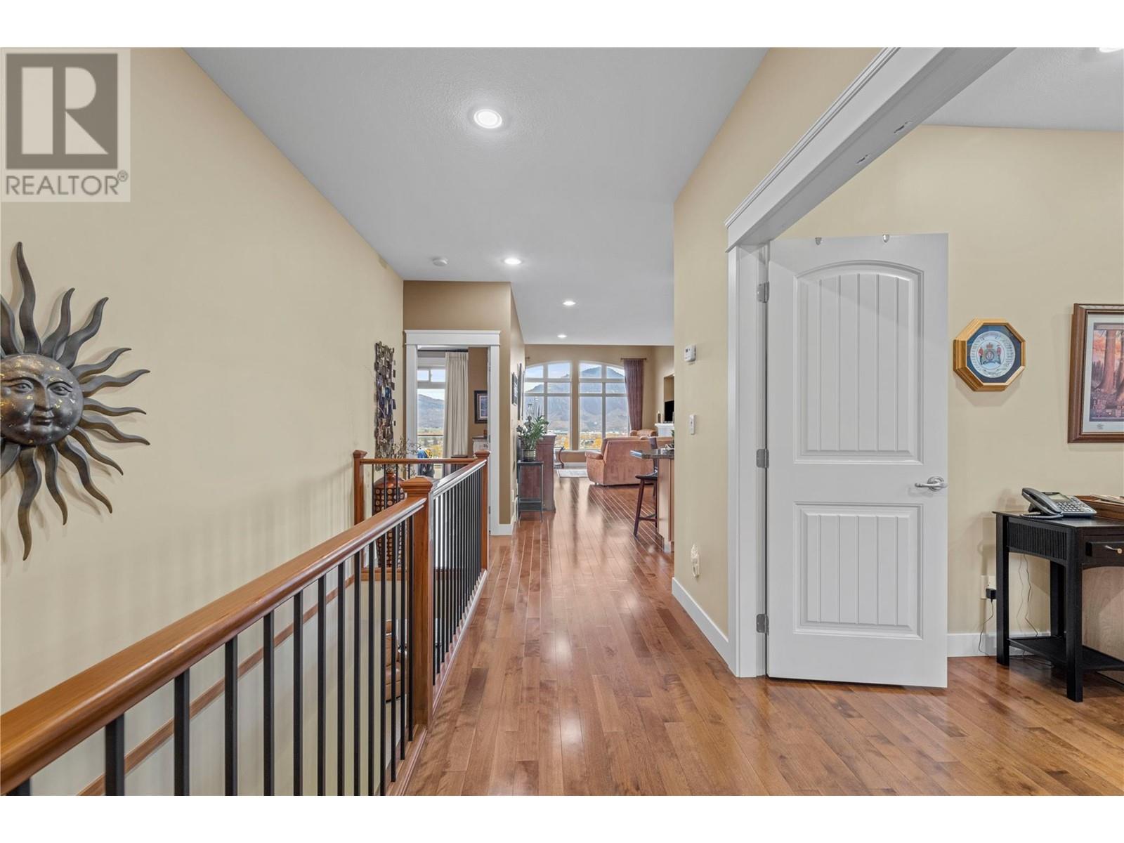 15 Hudson's Bay Trail Unit# 828, Kamloops, British Columbia  V2C 6S6 - Photo 10 - 10347007