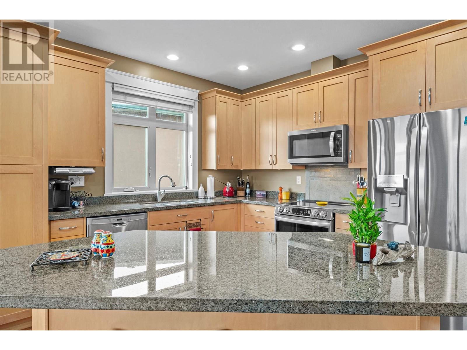 15 Hudson's Bay Trail Unit# 828, Kamloops, British Columbia  V2C 6S6 - Photo 12 - 10347007