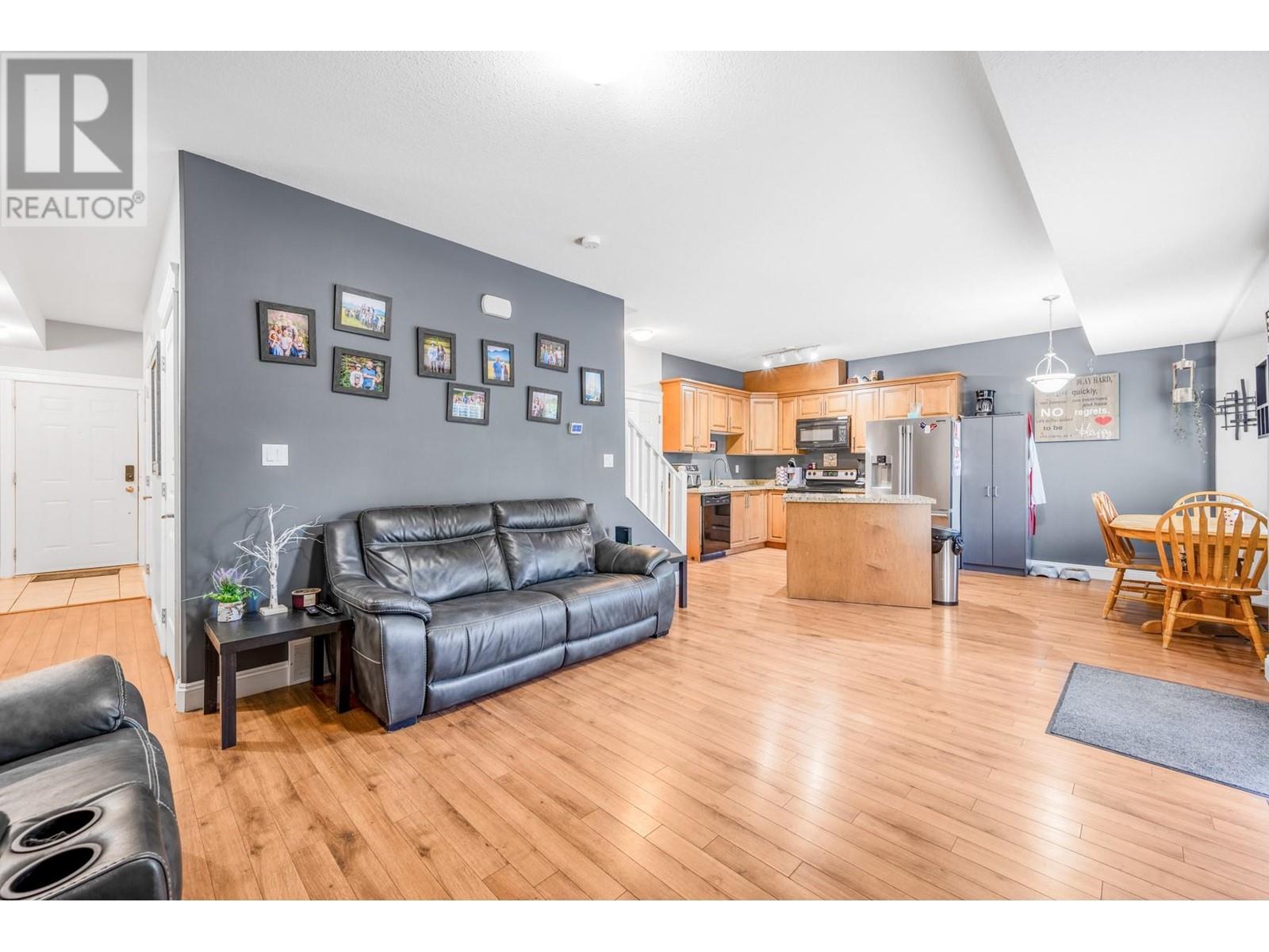 1096 Fairview Road Unit# 102, Penticton, British Columbia  V2A 5Z2 - Photo 4 - 10346932