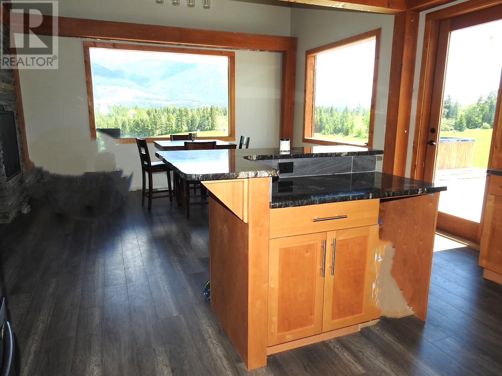 1144 Tappen Valley Road, Tappen, British Columbia  V0E 2X3 - Photo 12 - 10346363