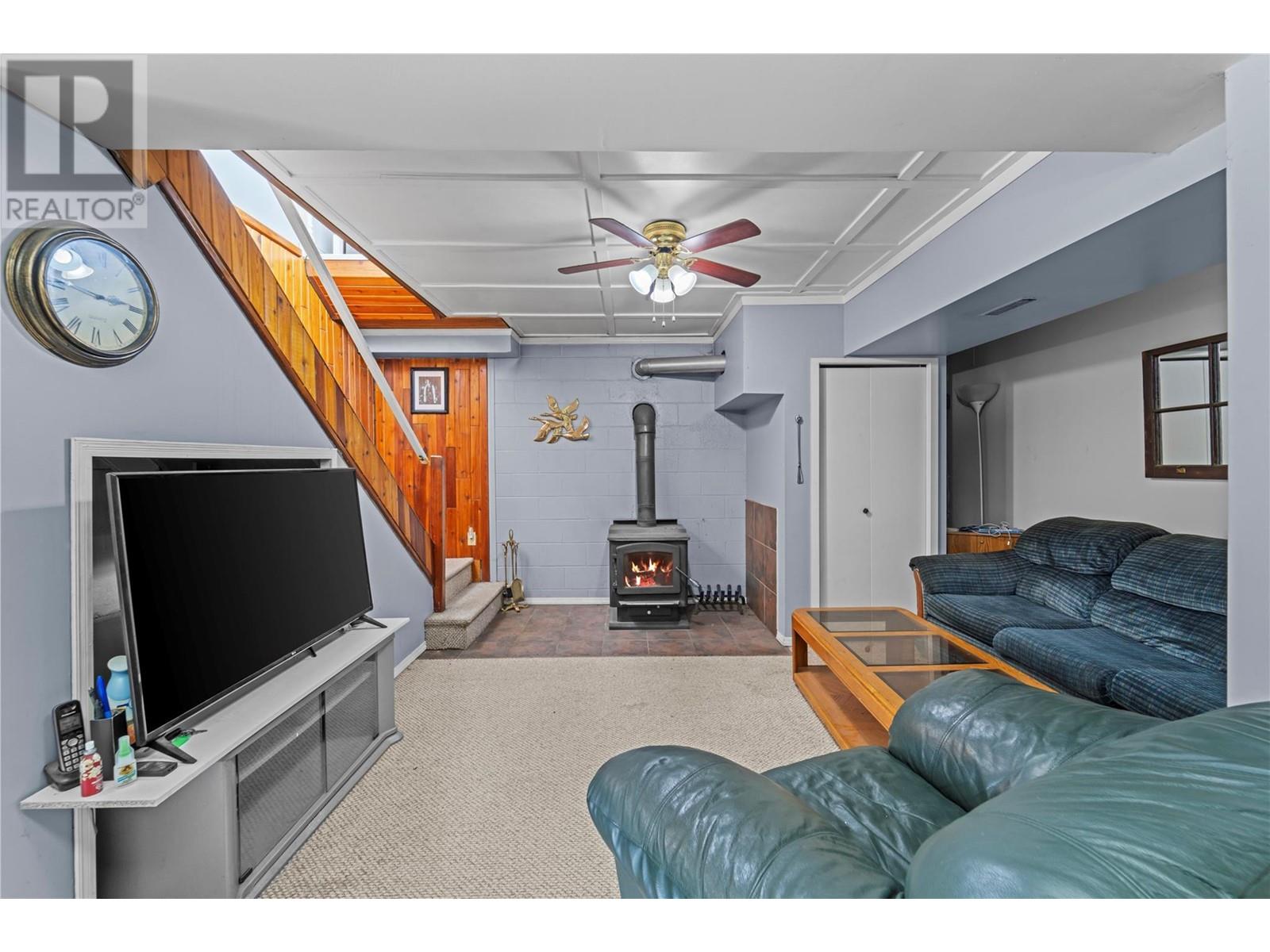 2348 Ojibway Road, Kamloops, British Columbia  V2H 1P1 - Photo 13 - 10346856