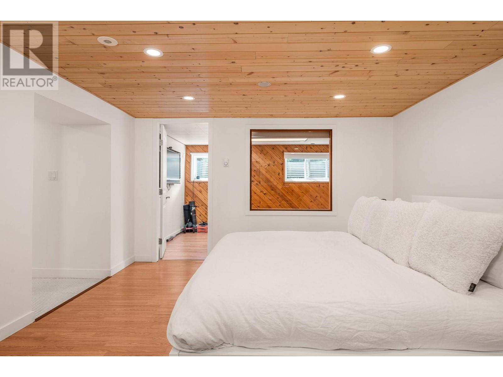 3403 20th Street, Vernon, British Columbia  V1T 4C6 - Photo 31 - 10346750