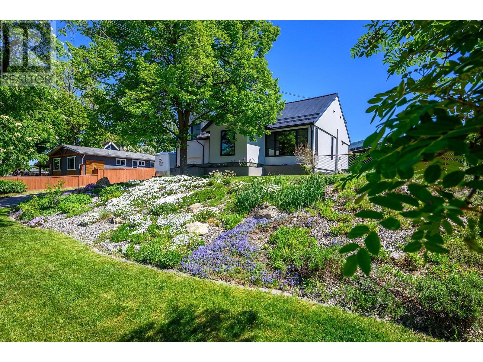 3403 20th Street, Vernon, British Columbia  V1T 4C6 - Photo 37 - 10346750