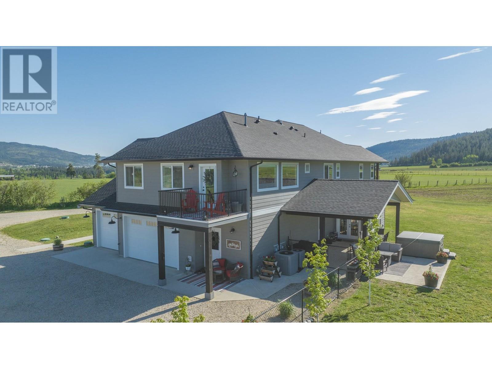 4160 Noble Road, Spallumcheen, British Columbia  V0E 1B4 - Photo 3 - 10346640