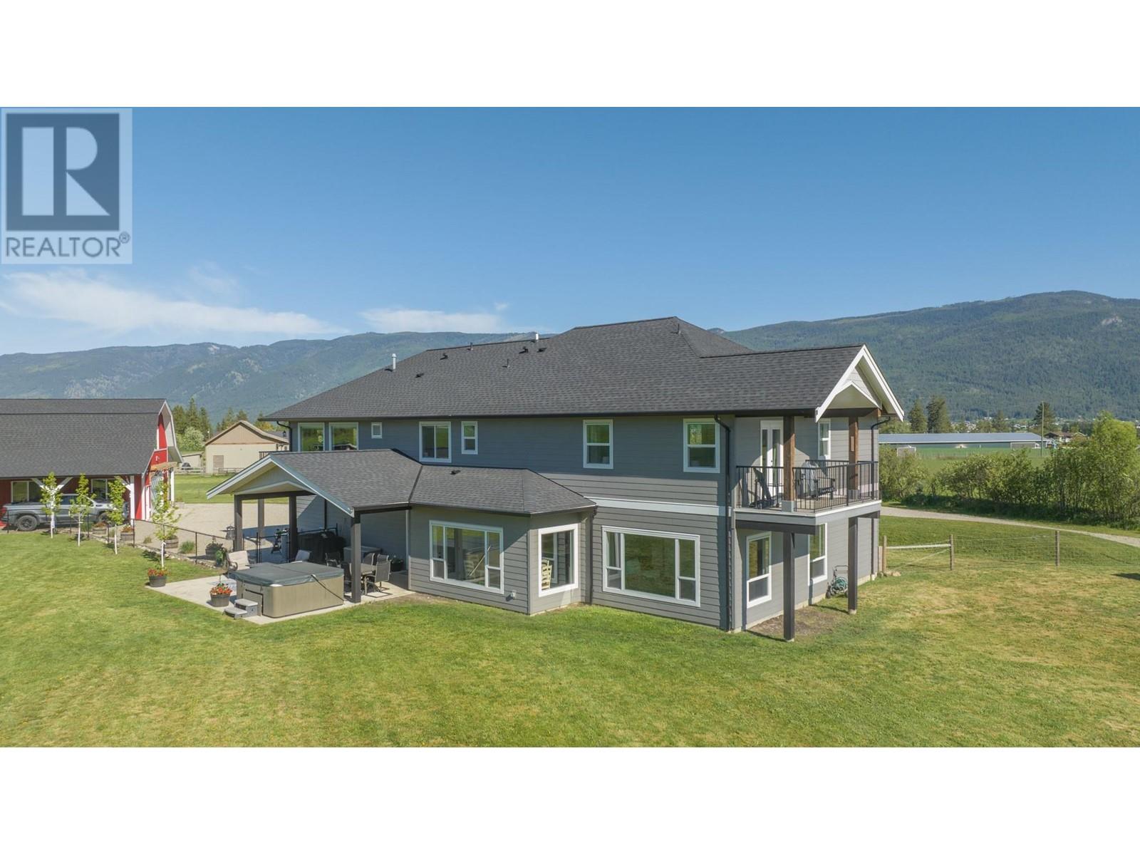 4160 Noble Road, Spallumcheen, British Columbia  V0E 1B4 - Photo 84 - 10346640