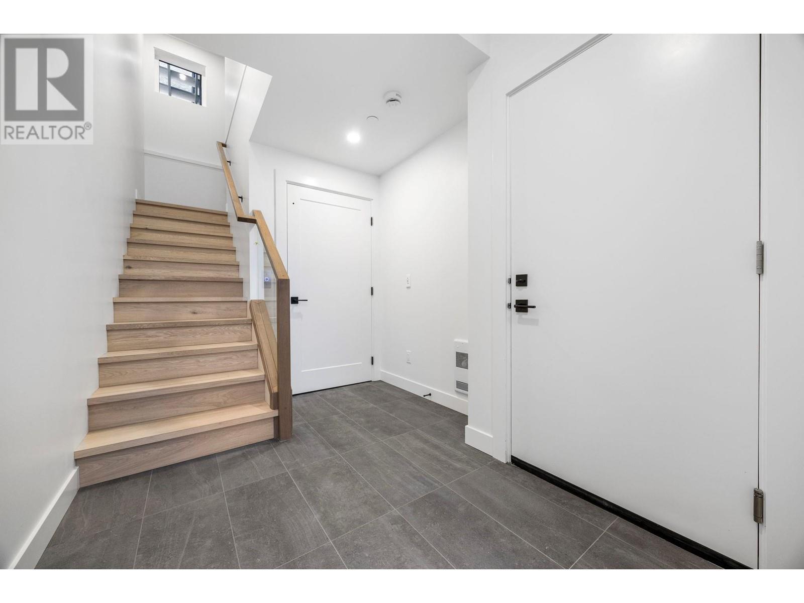 6012 Princess Street, Peachland, British Columbia  V0H 1X7 - Photo 41 - 10347118