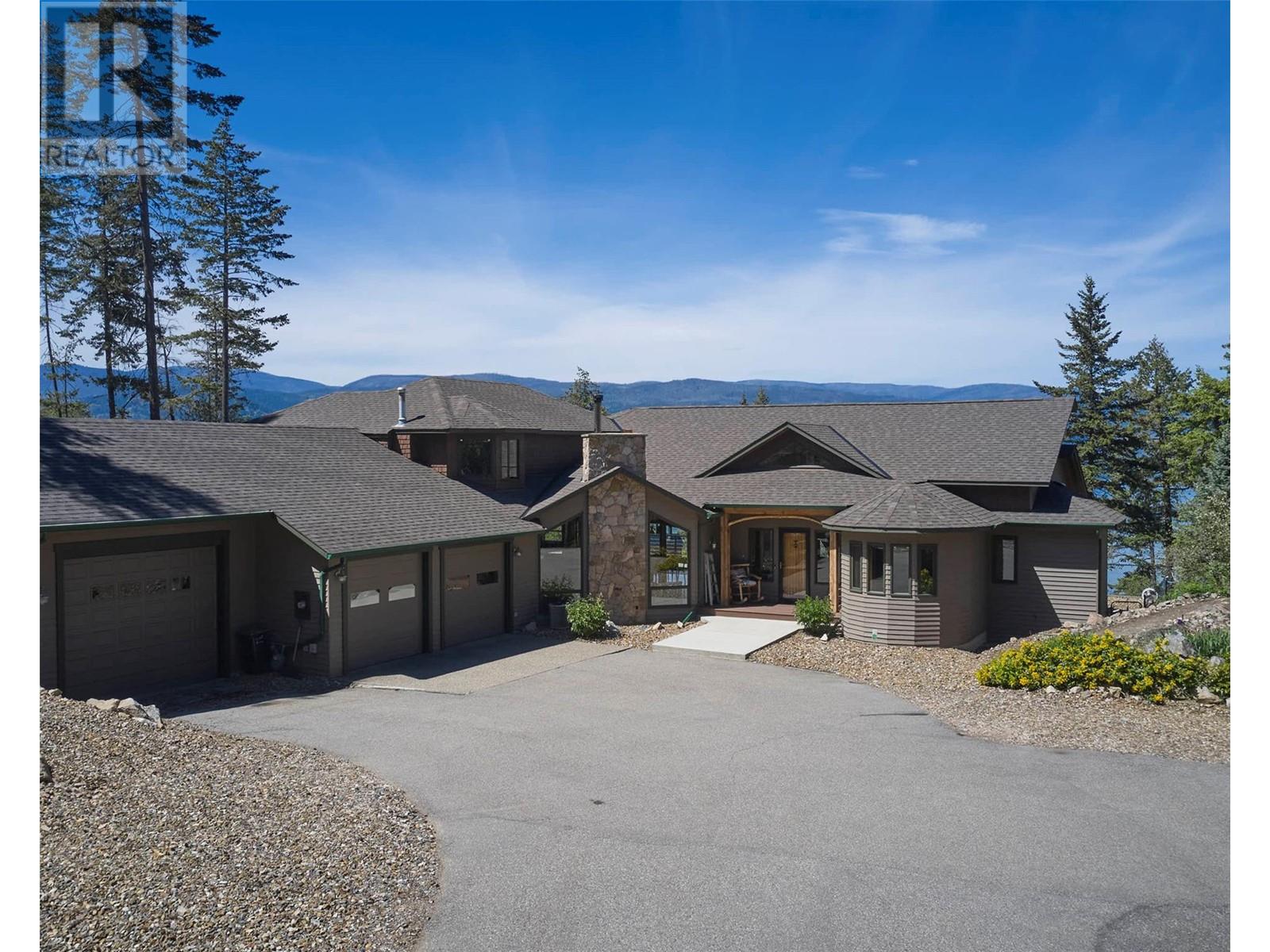 9260 Chinook Road, Vernon, British Columbia  V1H 1K3 - Photo 2 - 10346519