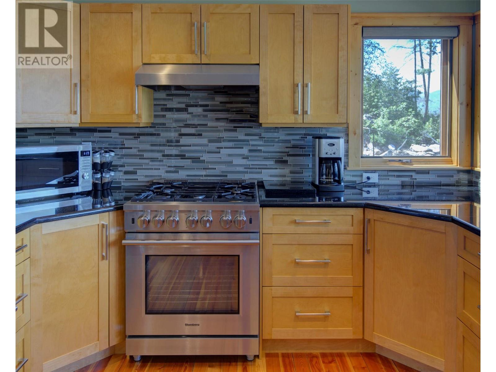 9260 Chinook Road, Vernon, British Columbia  V1H 1K3 - Photo 29 - 10346519