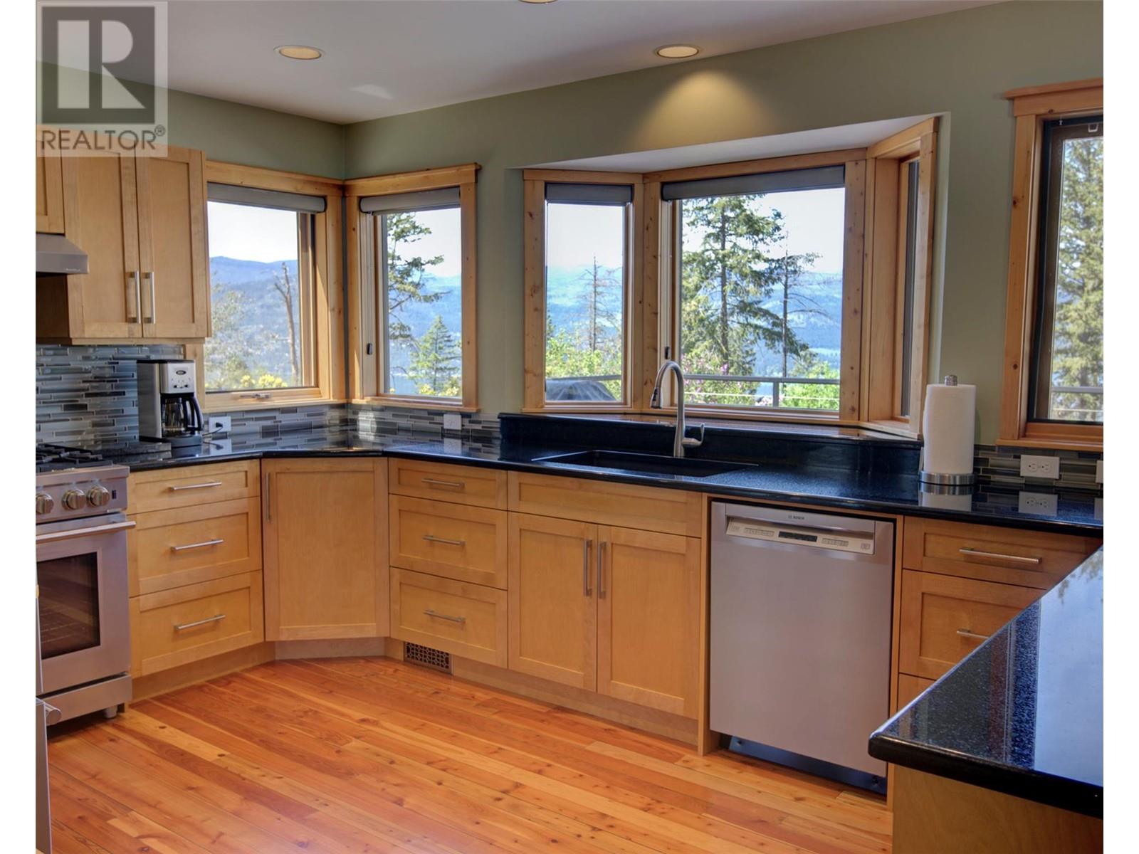 9260 Chinook Road, Vernon, British Columbia  V1H 1K3 - Photo 30 - 10346519