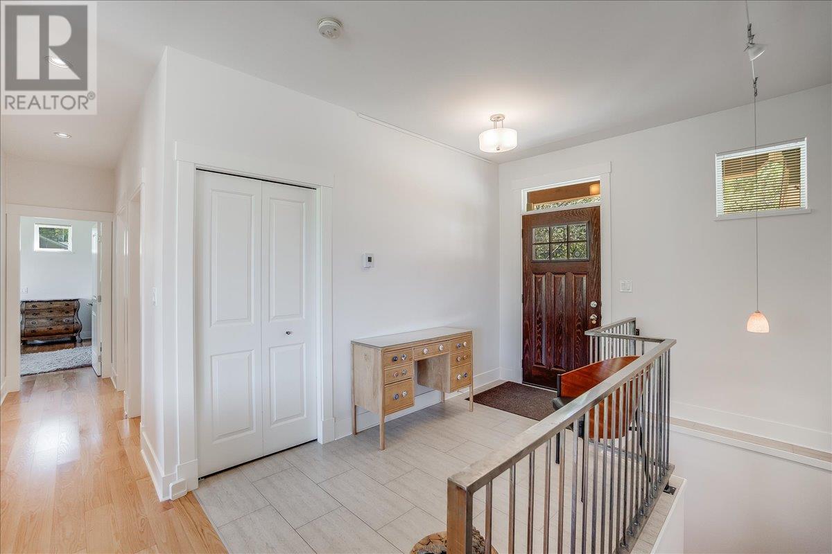 2430 Perrier Lane, Nelson, British Columbia  V1L 7C3 - Photo 24 - 10345903