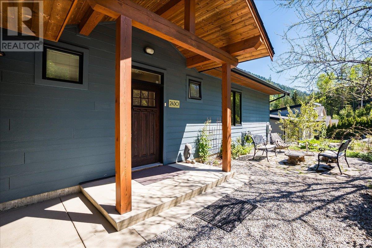 2430 Perrier Lane, Nelson, British Columbia  V1L 7C3 - Photo 3 - 10345903