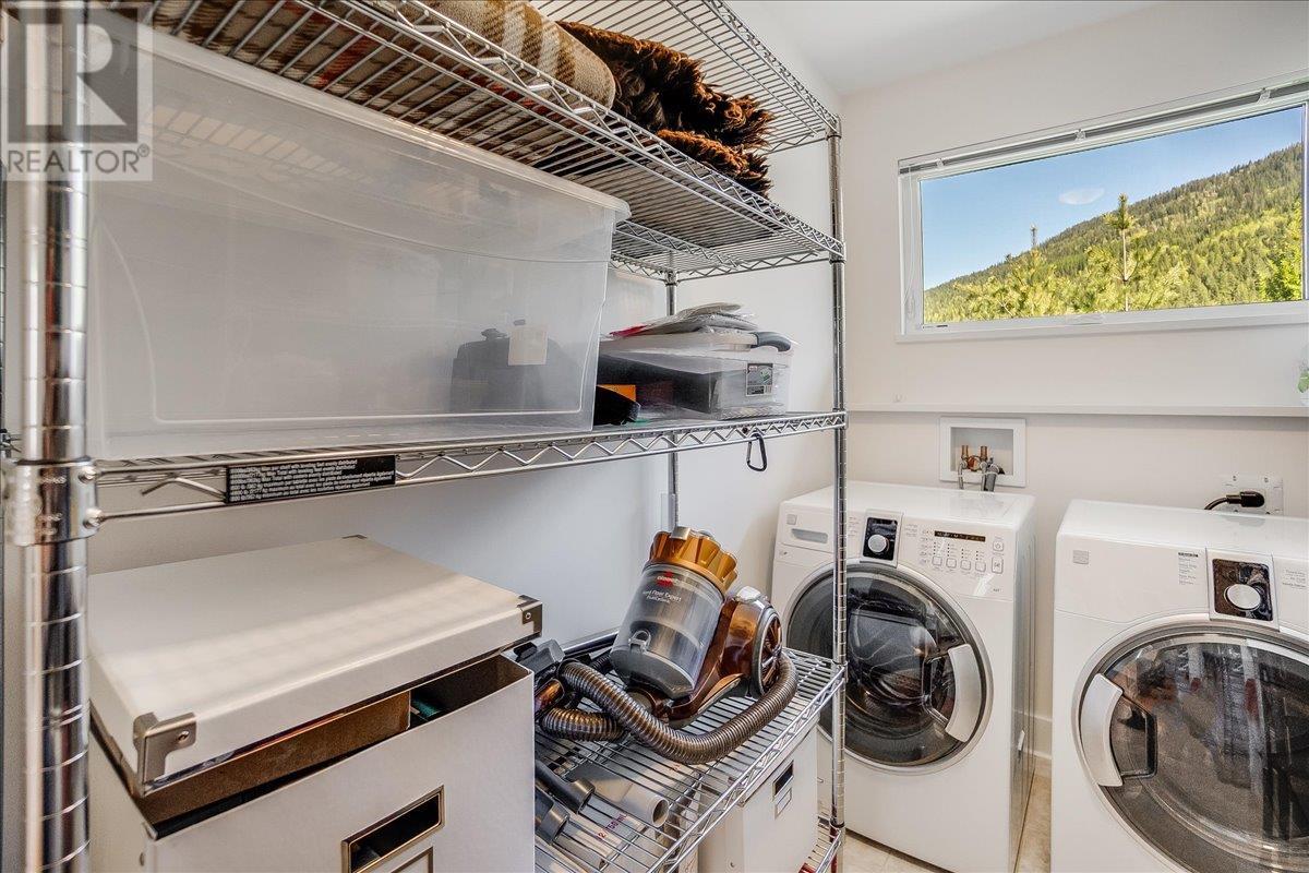 2430 Perrier Lane, Nelson, British Columbia  V1L 7C3 - Photo 34 - 10345903