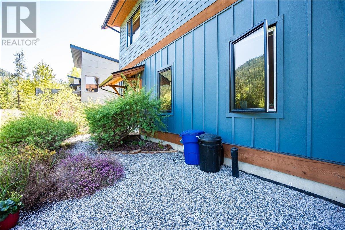 2430 Perrier Lane, Nelson, British Columbia  V1L 7C3 - Photo 53 - 10345903