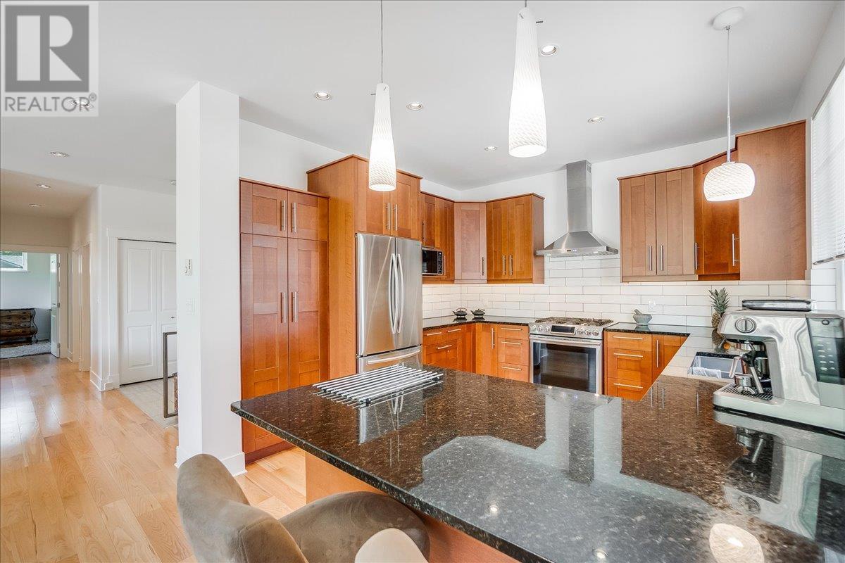 2430 Perrier Lane, Nelson, British Columbia  V1L 7C3 - Photo 9 - 10345903