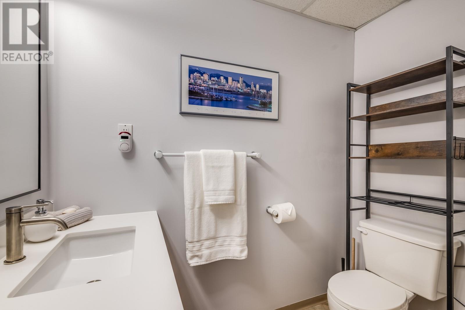 2110 21 Avenue, Vernon, British Columbia  V1T 8H6 - Photo 30 - 10345065