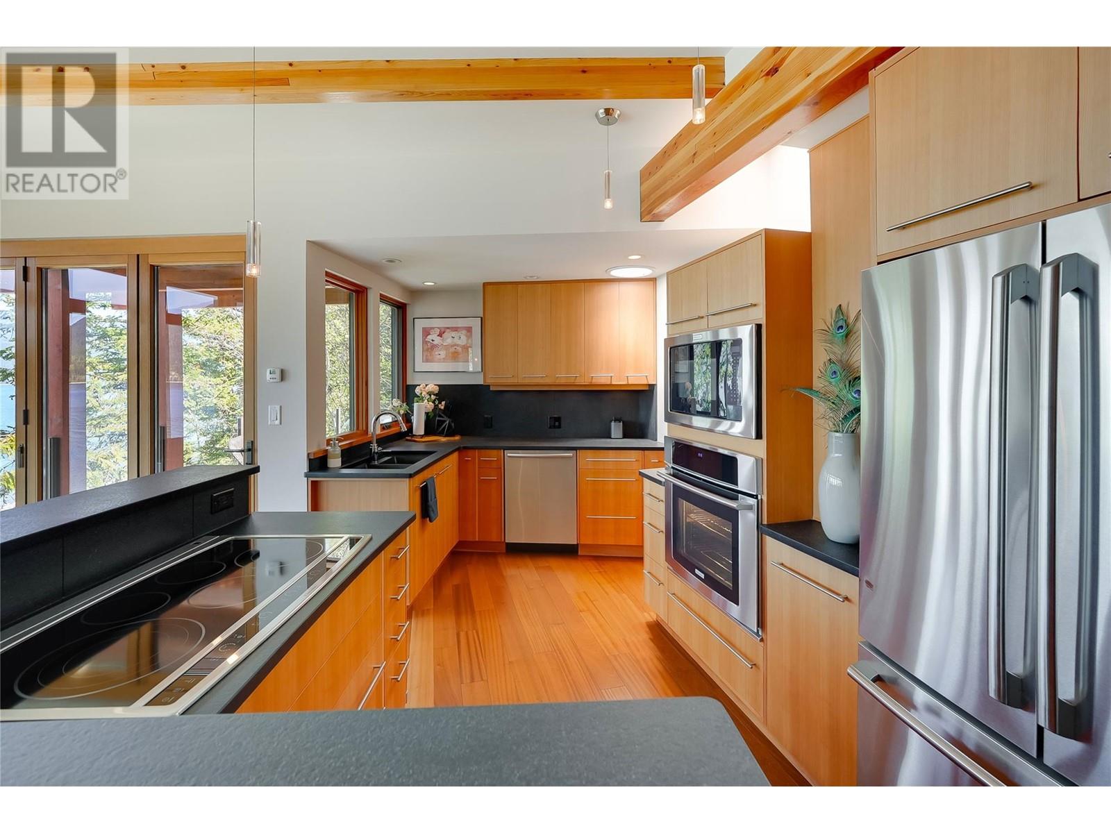 285 Kootenay Lake Road, Procter, British Columbia  V1L 0B6 - Photo 17 - 10346665