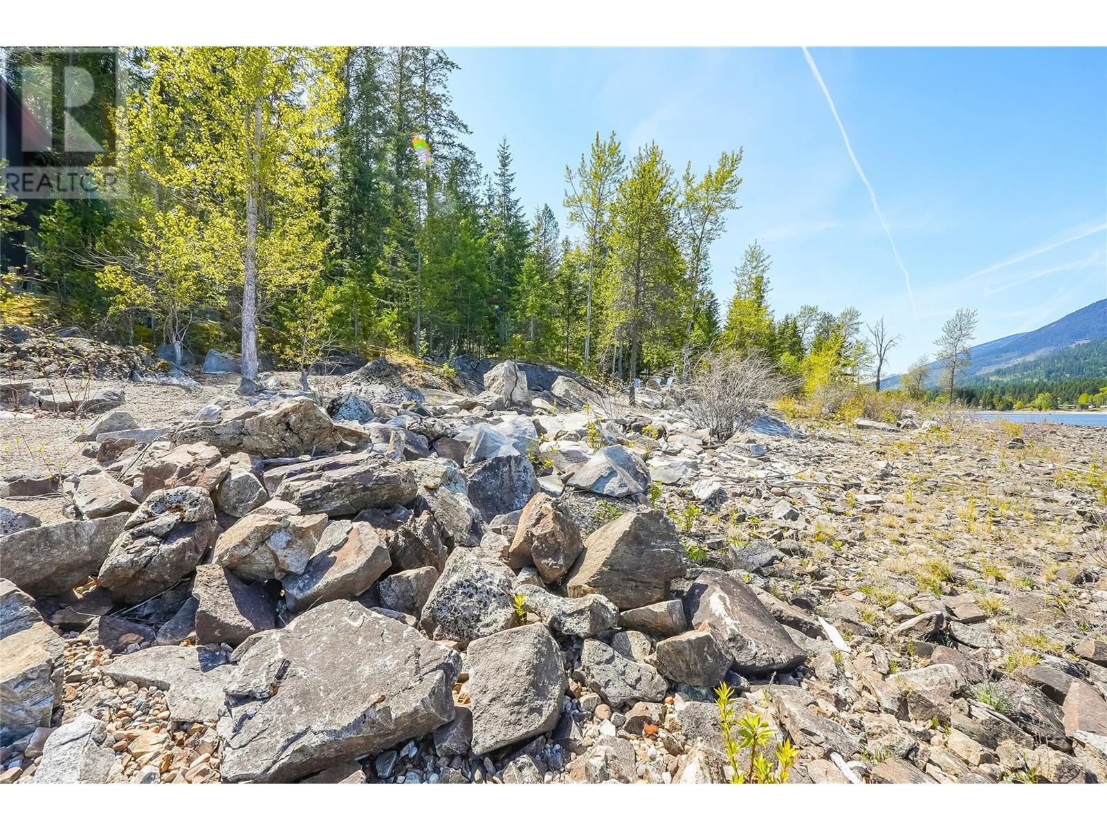 271 Kootenay Lake Road, Procter, British Columbia  V1L 0B6 - Photo 15 - 10346661