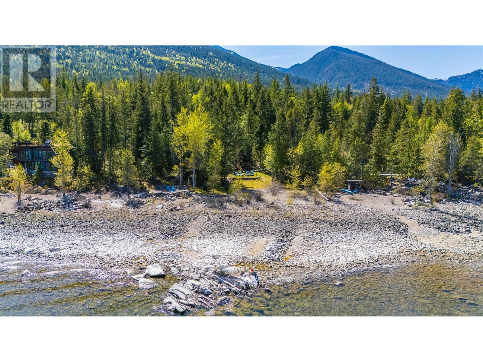 271 Kootenay Lake Road, Procter, British Columbia  V1L 0B6 - Photo 4 - 10346661
