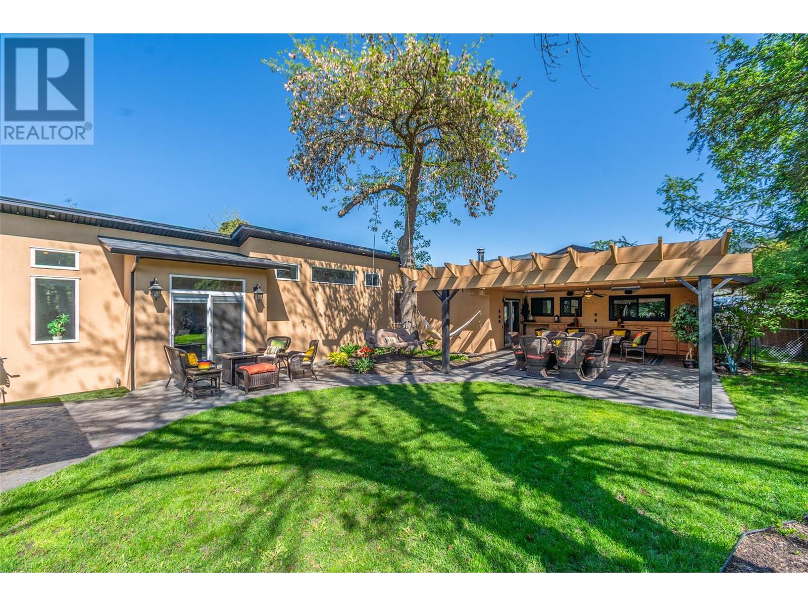430 Pine Road, Kelowna, British Columbia  V1X 4L8 - Photo 1 - 10345552