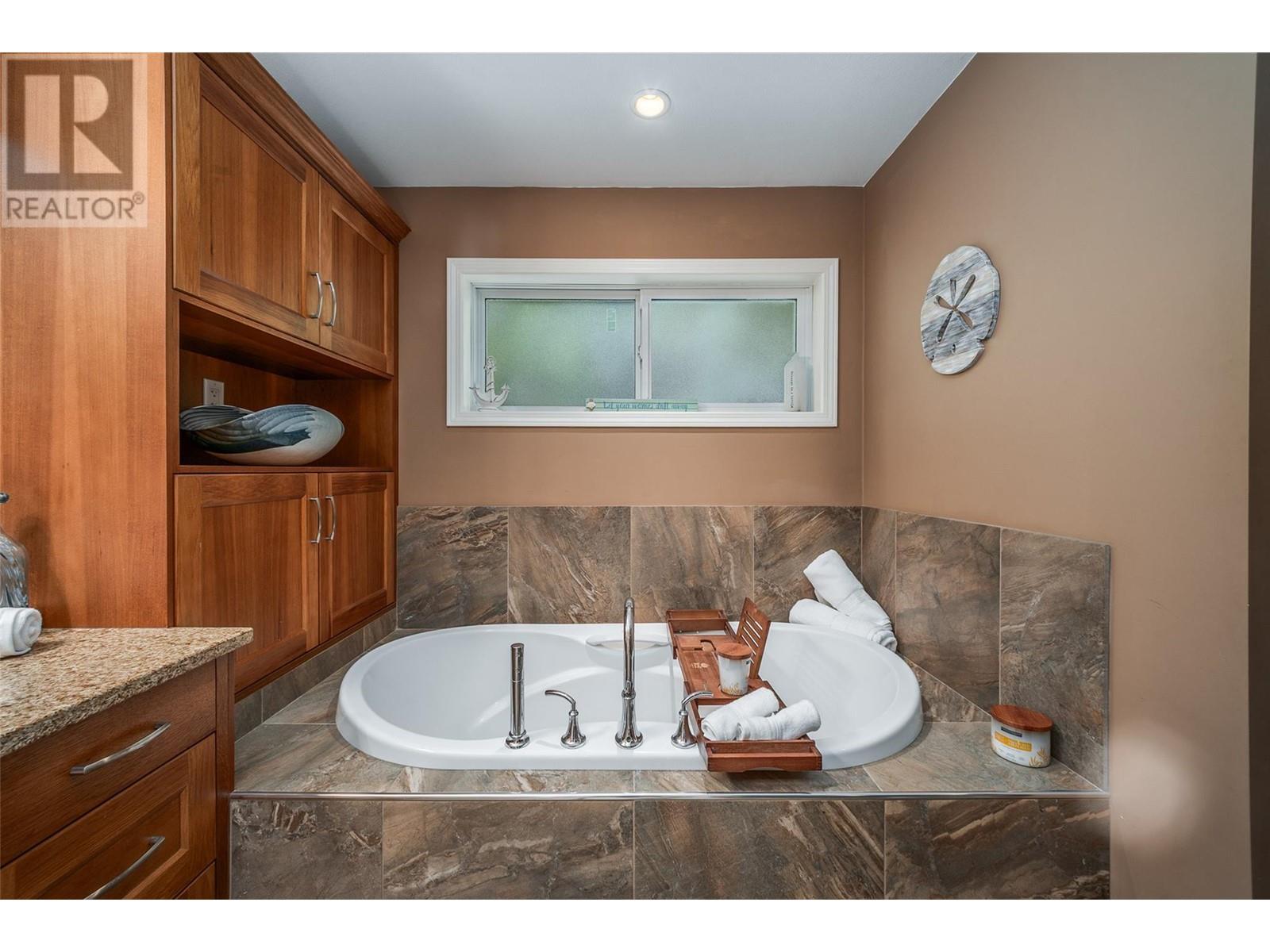 430 Pine Road, Kelowna, British Columbia  V1X 4L8 - Photo 21 - 10345552