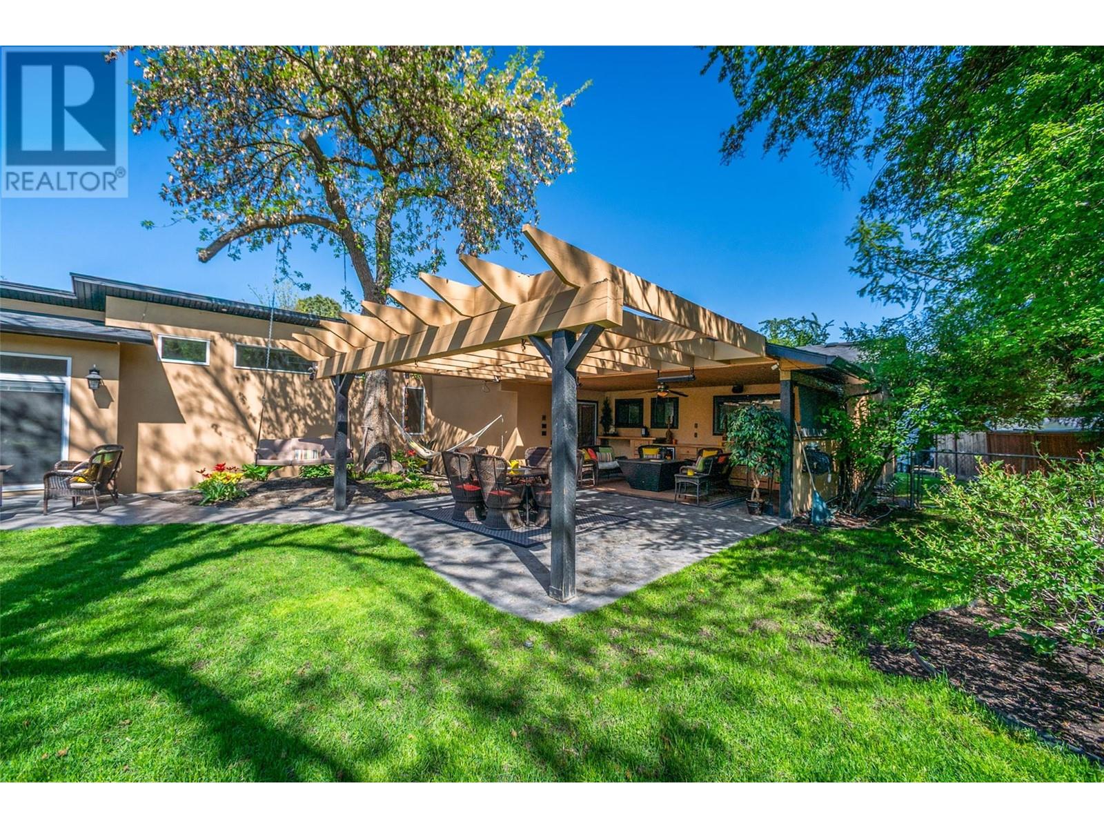 430 Pine Road, Kelowna, British Columbia  V1X 4L8 - Photo 3 - 10345552