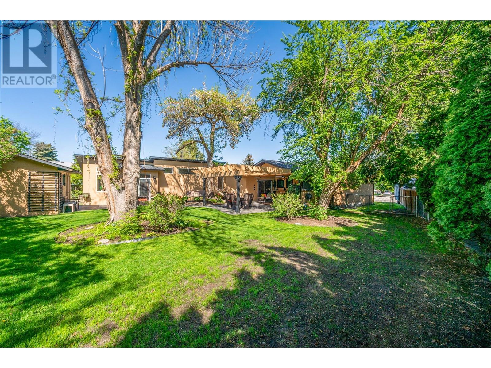 430 Pine Road, Kelowna, British Columbia  V1X 4L8 - Photo 54 - 10345552