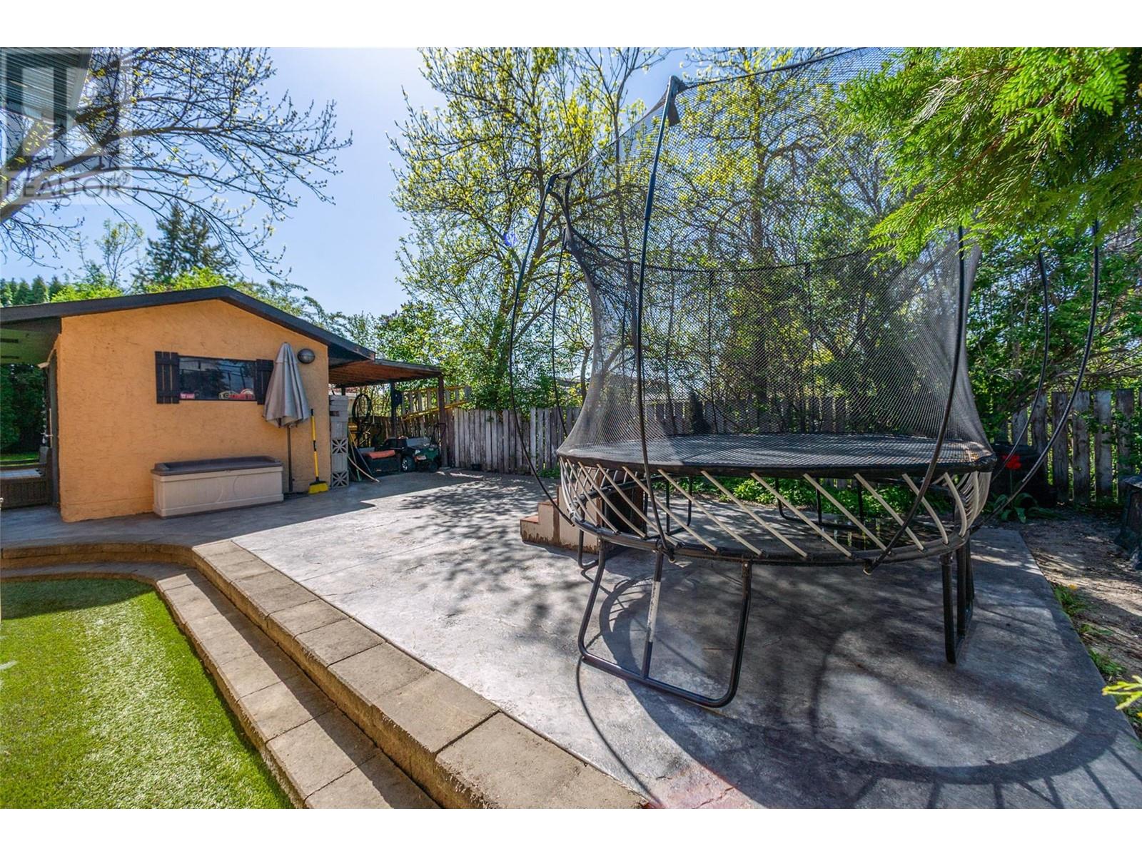 430 Pine Road, Kelowna, British Columbia  V1X 4L8 - Photo 61 - 10345552