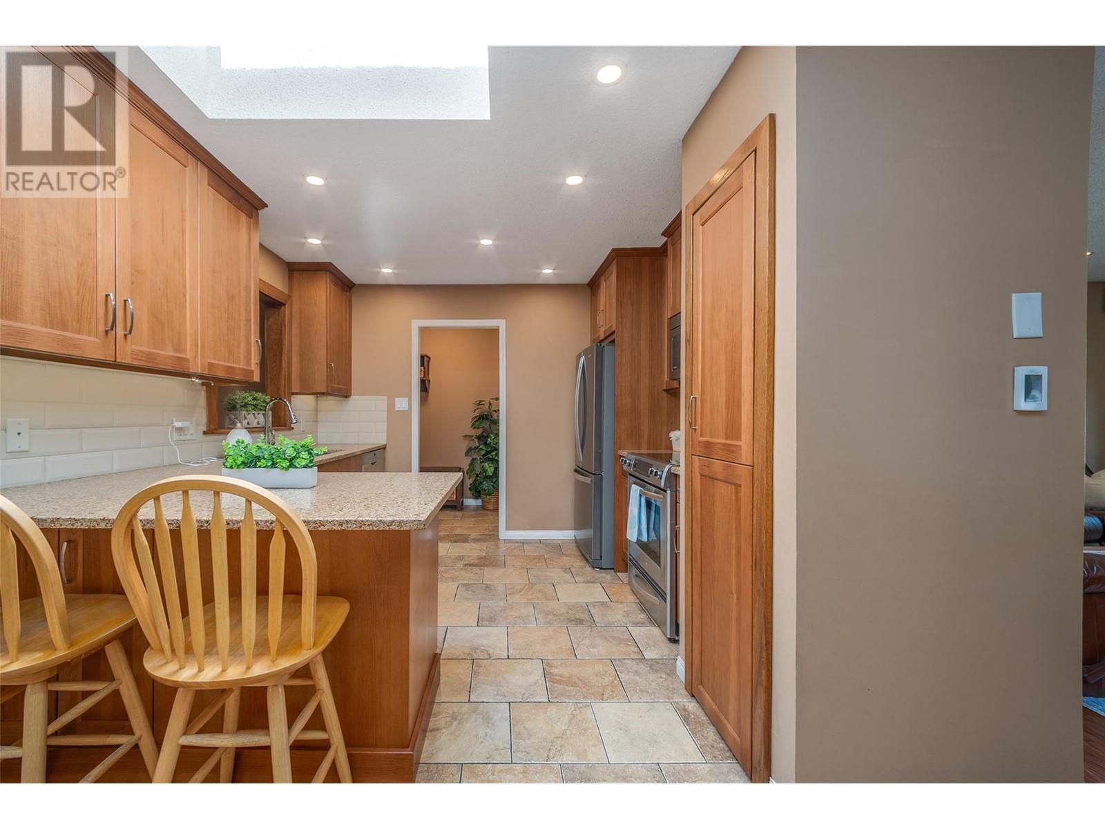 430 Pine Road, Kelowna, British Columbia  V1X 4L8 - Photo 9 - 10345552