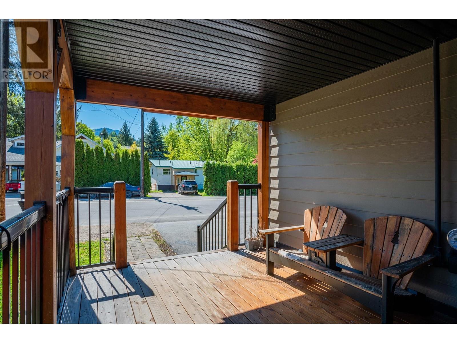1921 Beaver Street, Fruitvale, British Columbia  V0G 1L0 - Photo 5 - 10347137