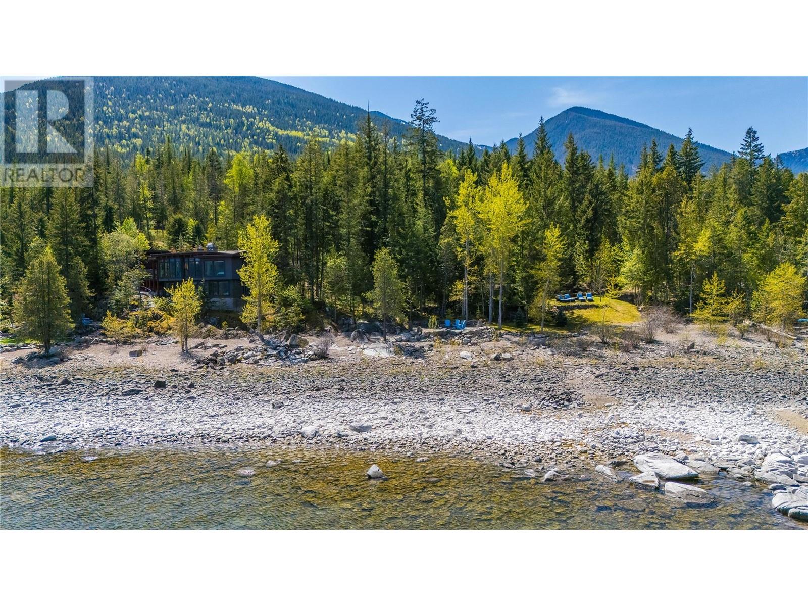 283 Kootenay Lake Road, Procter, British Columbia  V1L 0B6 - Photo 3 - 10346652