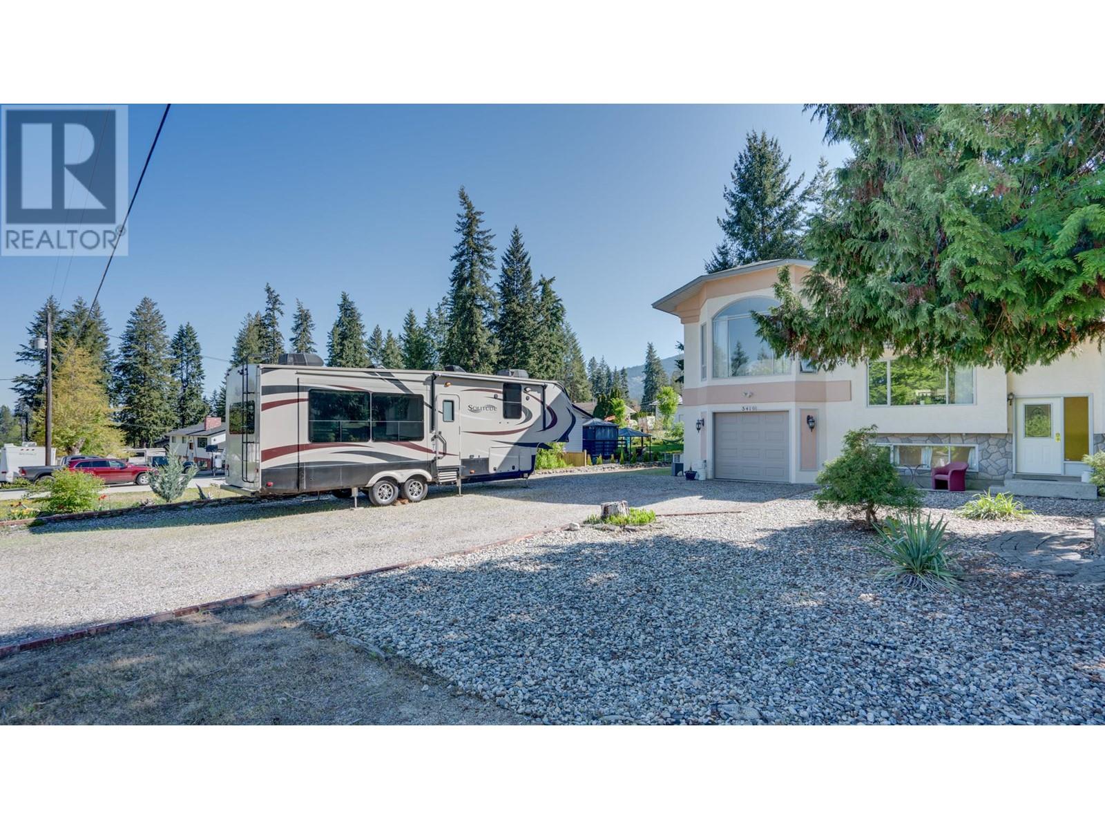 3419 Larch Drive, Armstrong, British Columbia  V0E 1B8 - Photo 7 - 10347090