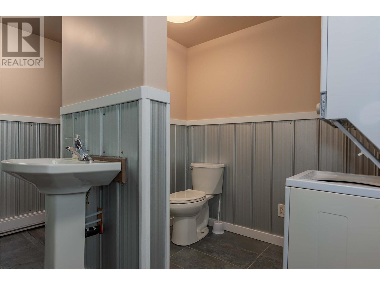 1788 Sandner Frontage Road, Christina Lake, British Columbia  V0H 1E3 - Photo 32 - 10346865