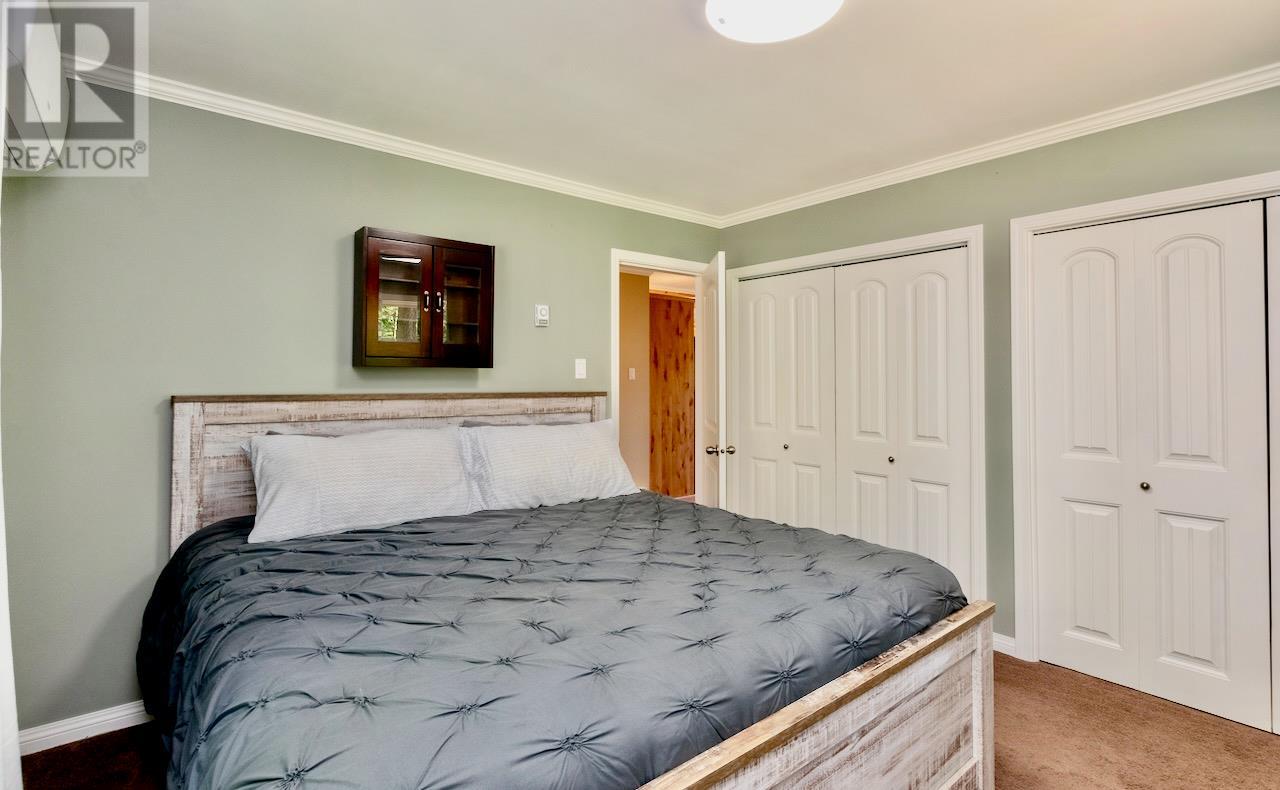 7730 Columbia Drive, Anglemont, British Columbia  V0E 1M8 - Photo 19 - 10344452